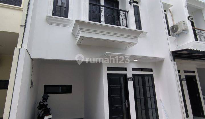 Rumah Classic Rooftop Cluster di Jagakarsa Jakarta Selatan  2