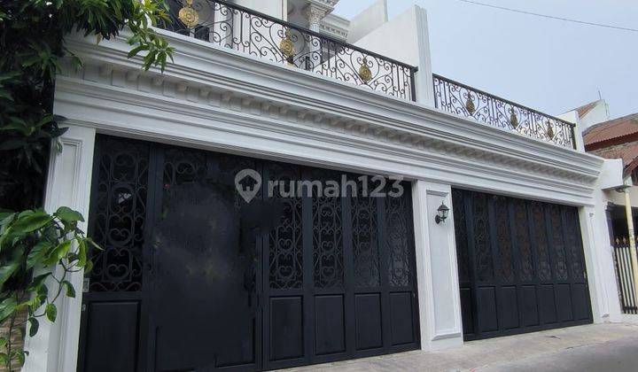 Rumah Eropa Classic di Jatipadang Pasar Minggu Jakarta  1