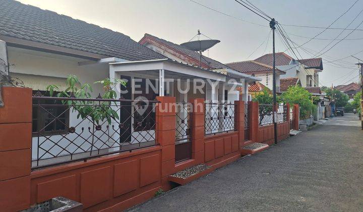 Rumah Bagus Di Komplek Wijaya Kusuma Indah Jati Rahayu Bekasi 1