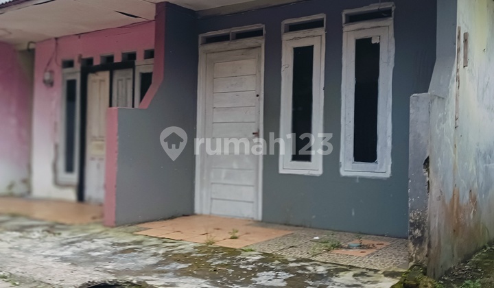For Sale: Strategically Located Rental Units Near Sawangan Toll Gate. Ideal for Long-Term Investment! For Sale: Strategically Located Rental Units Near Sawangan Toll Gate. Ideal for Long-Term Investment!