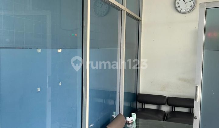 For Sale Strategic Hgb Shop House on Caringin Street, Bandung 2