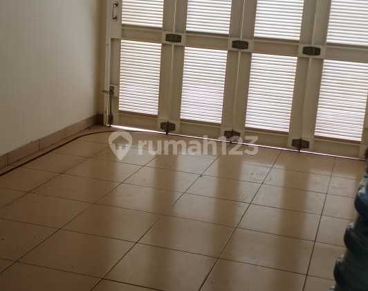 RUMAH BAGUS 2 LANTAI SIAP PAKAI DI SUMMARECON BANDUNG  2