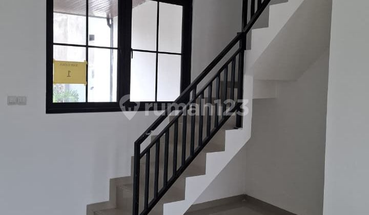 RUMAH BARU 2 LANTAI SIAP HUNI DI GLAND PADALARANG  2