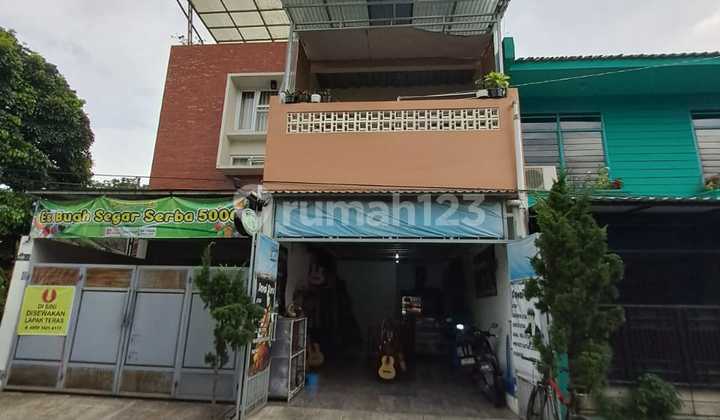 RUMAH+ RUKO 3 LANTAI DI JALAN CIMAHI TENGAH 