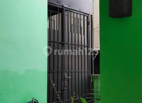 Rumah Legenda Wisata Bagus Siap Huni 2 Lantai SHM di Cibubur 2