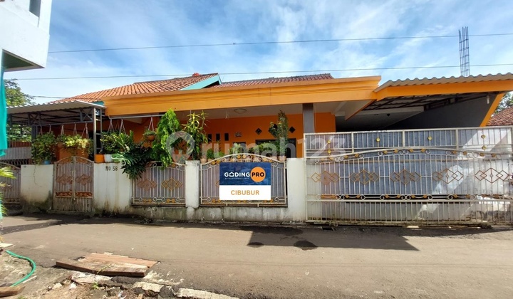 Ready-to-Occupy Rental House in Pondokranggon, Semi-Furnished