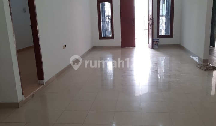 House and Business Premises of the Head of Namat Jatirangga Jatisampurna, Roadside Position, Hook, with SHM (Certificate of Ownership). 2