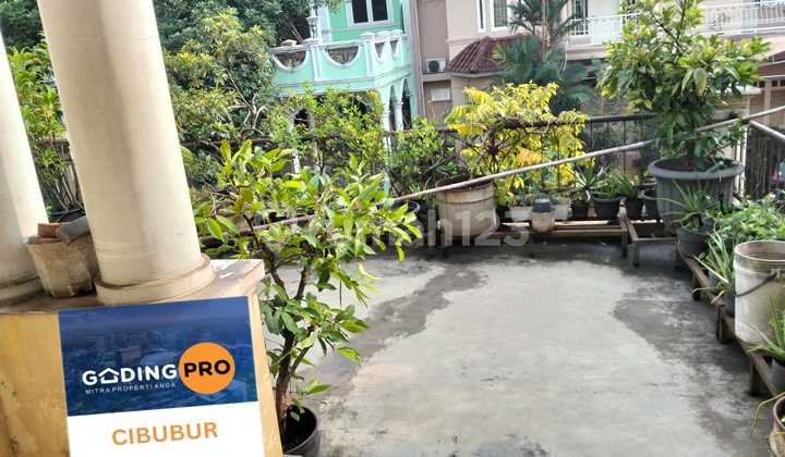 Good House Legendary Spacious and Ready-to-Live SHM in Cibubur 2