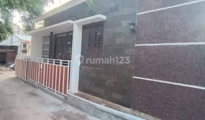 Rumah Hook Unfurnished Bagus Shm di Cibubur 2