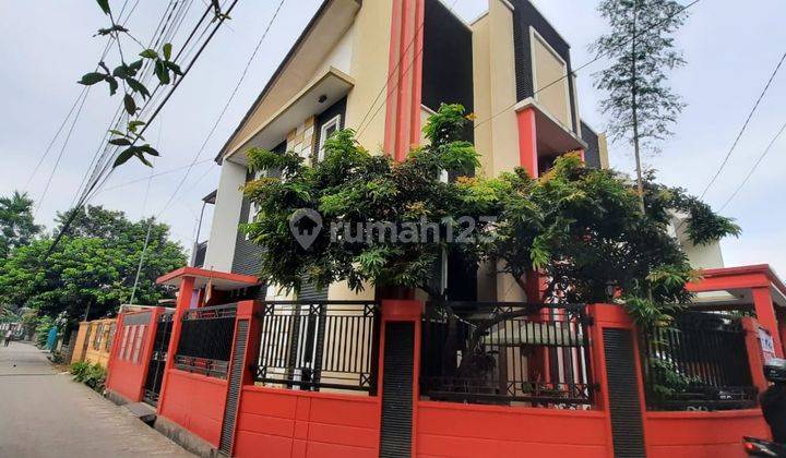 Rumah Bagus Posisi Hook SHM - Sertifikat Hak Milik di Cibubur 1