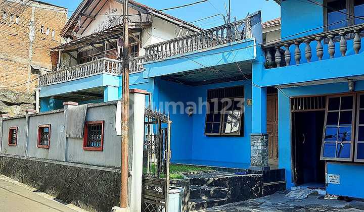 Boarding House In South Bogor Strategic Location Beside Main Road 336.0 m² Freehold Title Boarding House In South Bogor Strategic Location Beside Main Road 336.0 m² Freehold Title