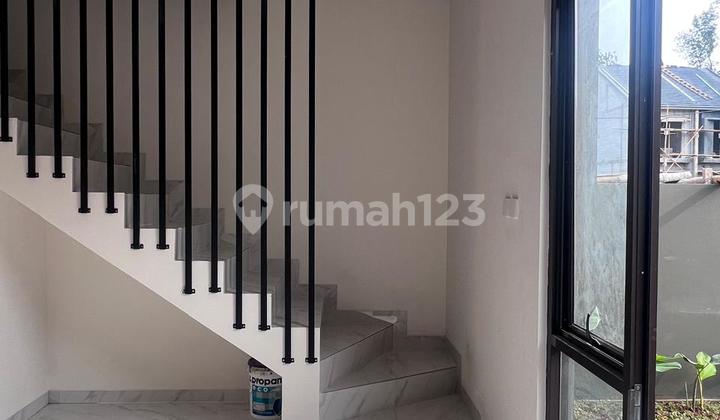 Ready-to-Occupy House, Strategic Location Near Toll Access in Bekasi City