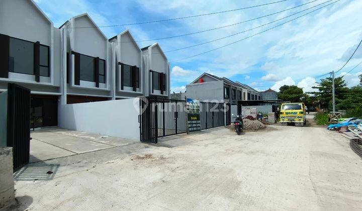 rumah siap huni mewah 2lantai dekat jalan utama 2