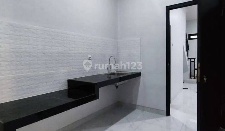 dapur rumah mewah letak strategis dekat