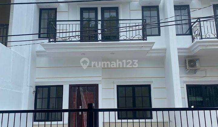Rumah Mewah Siap Huni Bebas Biaya Bebas Banjir Dekat Jalan Utama 2