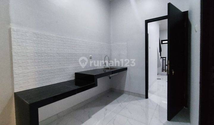 Rumah Desain Minimalis Modern Selangkah Ke Tol Jati Asih  2