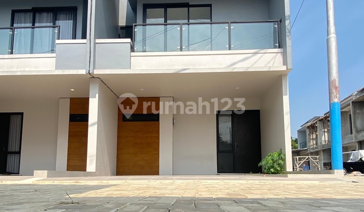 Rumah Desain Minimalis Modern Selangkah ke Tol Jati Asih Rumah Desain Minimalis Modern Selangkah ke Tol Jati Asih