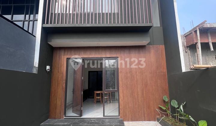 Rumah Siap Huni Letak Strategis Dekat Akses Tol di Kota Bekasi