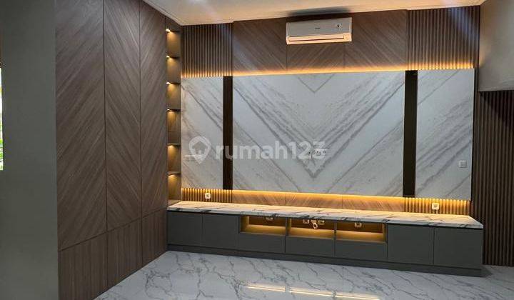 Disewakan Rumah Furnish Interior 8x12.5 di Pantai Indah Kapuk 2 2