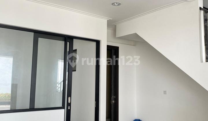 Sewa Rumah Pik2 3 Lantai Brand New 2