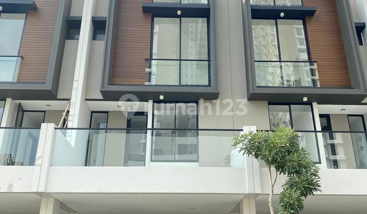 Rent Brand New 3-Storey House at PIK2