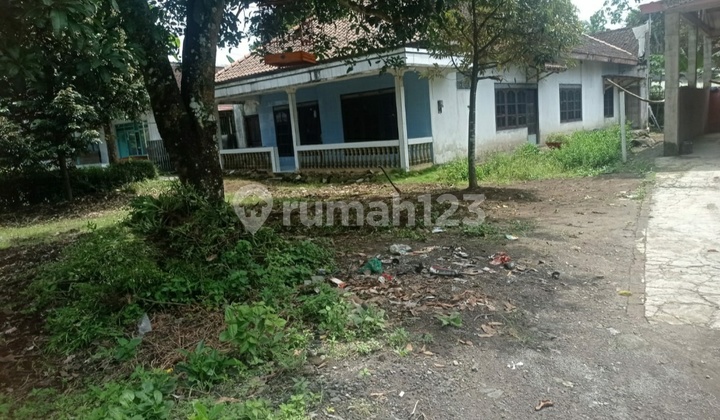 Affordable 520m² Wide Roadside House in Tempuran Magelang