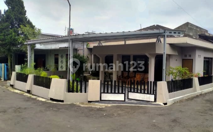 A 324m² Spacious House in Melati Purna, Magelang, Near Akmil and Tn High School
