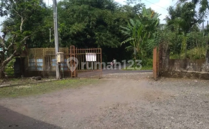 Rumah Luas & Toko Di Salaman Magelang 2