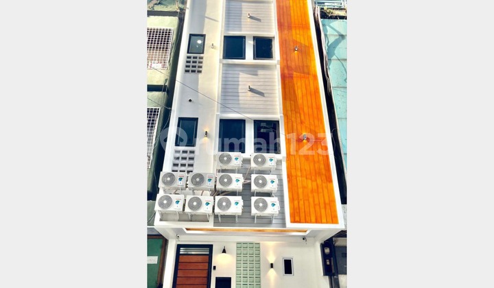 Kost Eksklusif 4 Lantai Dekat Destinasi Kota Tua Jakarta