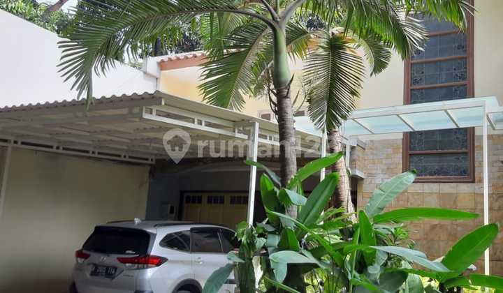 Rumah Terawat 2 Lantai Siap Ditempati Area Lenteng Agung 2