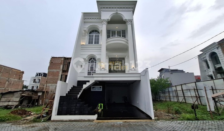 Rumah 3 Lantai One Gate System Dekat Smpn 41 Jakarta