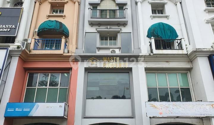 Ruko Siap Pakai di Pondok Indah 4 Lantai