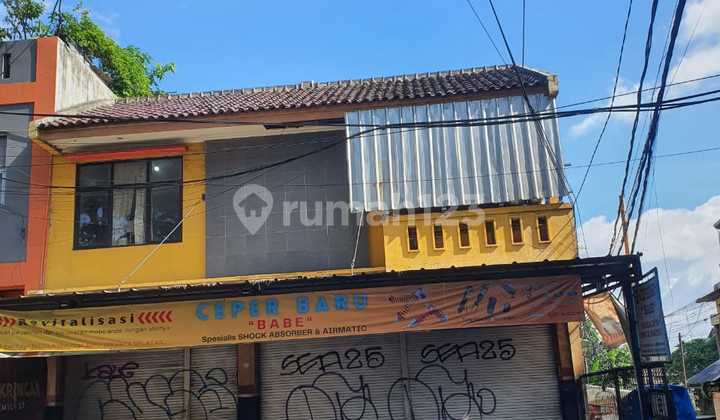 Ruko Startegis Tepi Jalan Raya di Kebayoran Baru Ruko Startegis Tepi Jalan Raya di Kebayoran Baru