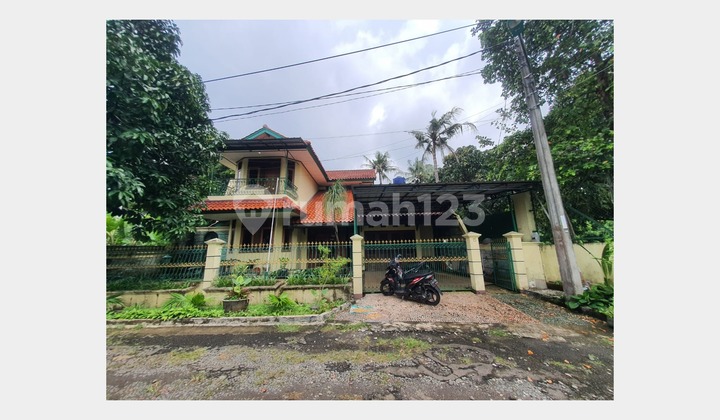 Rumah Siap Huni 2 Lantai Bergaya Modern di Cibubur Ciracas
