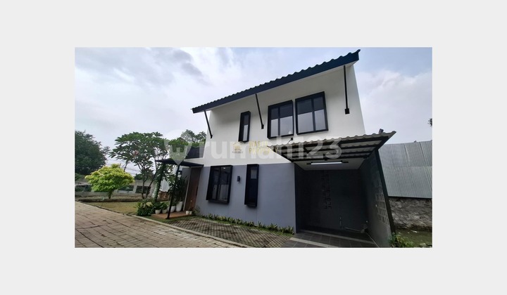 2-Story House in a Strategic Cluster in Ciganjur, Jagakarsa