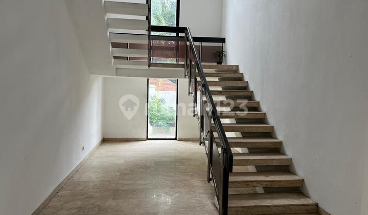 Rumah Mewah 2 Lantai Siap Huni Dekat Senopati, Jakarta Selatan 2