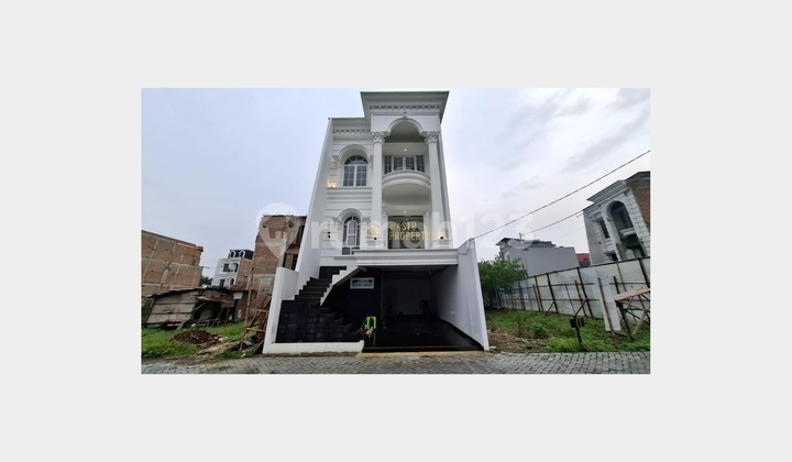 Hunian Megah Siap Huni Bergaya Eropa di Jagakarsa Hunian Megah Siap Huni Bergaya Eropa di Jagakarsa