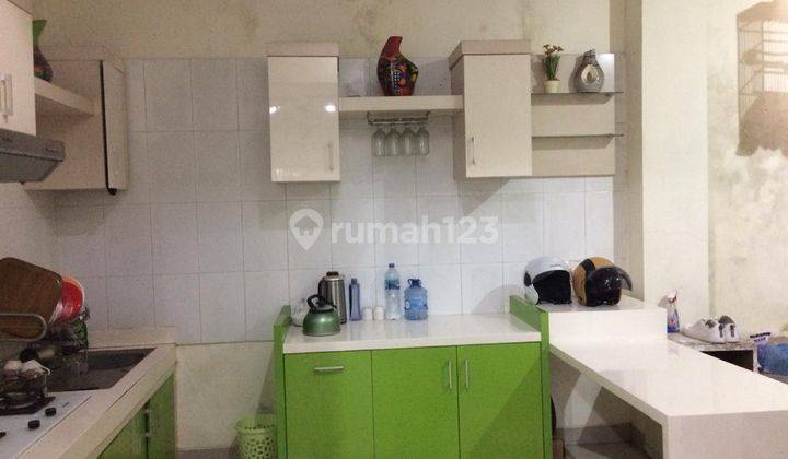 Kost 5 Kamar Tidur Full Furnish Dan Bonus Rumah Induk 2