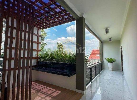 Rumah 3 Lantai Bonus Rooftopcantik Di Maguwoharjo Sleman 2