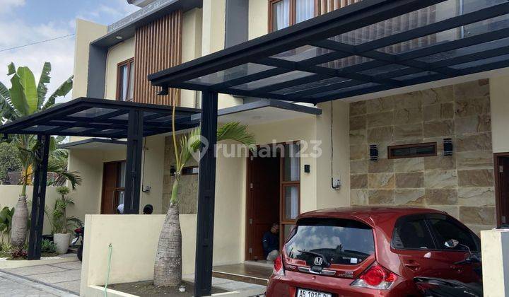 Rumah Siap Huni, Carport 2 Mobil Dekat Kampus Ukrim 1