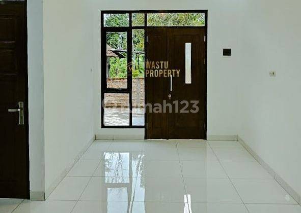 Rumah 2 Lantai Murah di Maguwoharjo Dekat Transmart 2