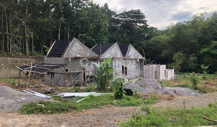 RUMAH SIAP HUNI DI MOYUDAN SLEMAN, 5 MENIT PASAR NGIJON 2