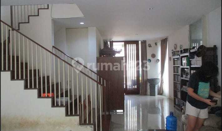 Rumah 2 Lantai di Perumahan Eksklusif Gamping Sleman 2