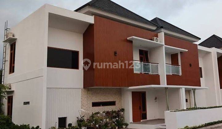 RUMAH 2 LANTAI DI NGEMPLAK SLEMAN DEKAT JL RAYA TEJEM 1