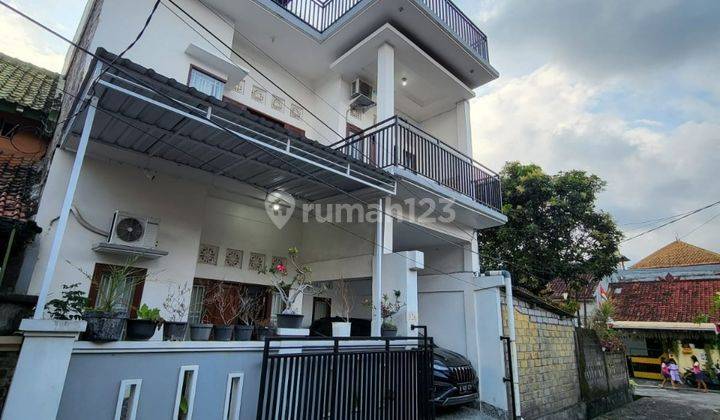 Cheap 3-Storey House Ready to Occupy in Jimbaran Cluster, Bali 1