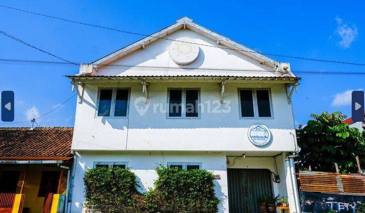 RUMAH SECOND BESAR JUAL CEPAT BU 2 LANTAI DI KOTA JOGJA