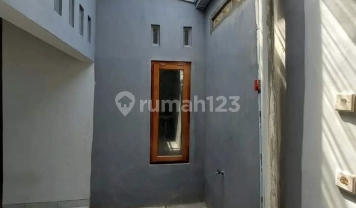Rumah Cantik Minimalis Modern Dekat Tol Jogja Solo Kalasan 2