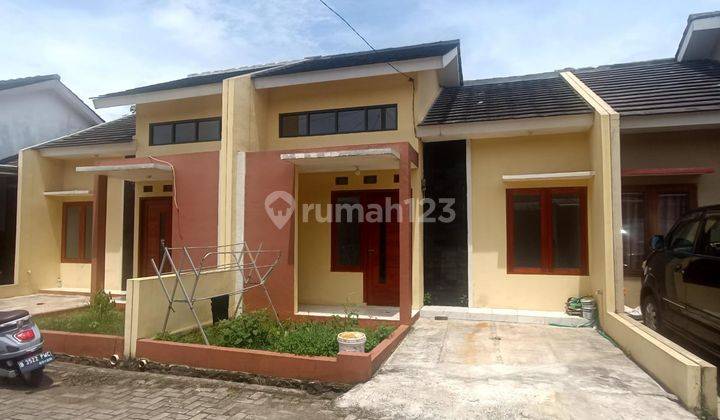 Rumah Villa Dago, 1 Lantai, Dinding Bata Merah, Harga 600 Jutaan, Dekat Pertokoan Pusat Belanja. 2