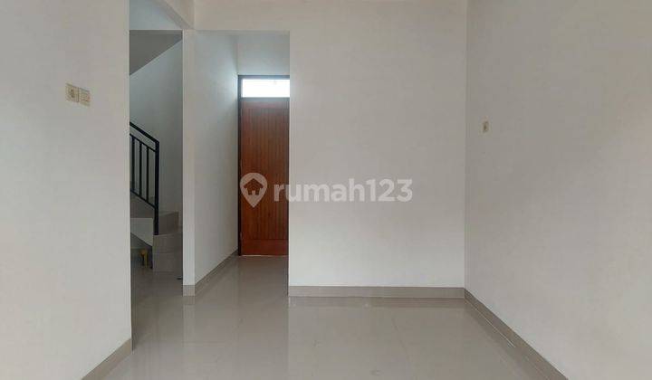 Rumah Ready Banget 2 Lantai Hook Siap Huni Bisa Nego  2