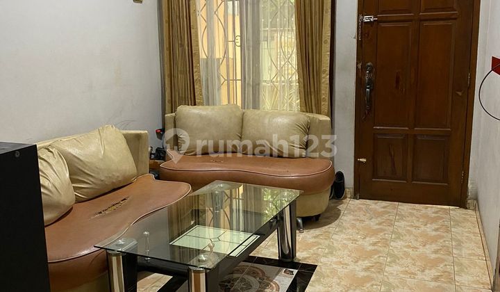 Dijual Rumah Minim Renovasi Siap Huni Dekat Berbagai Mall 2